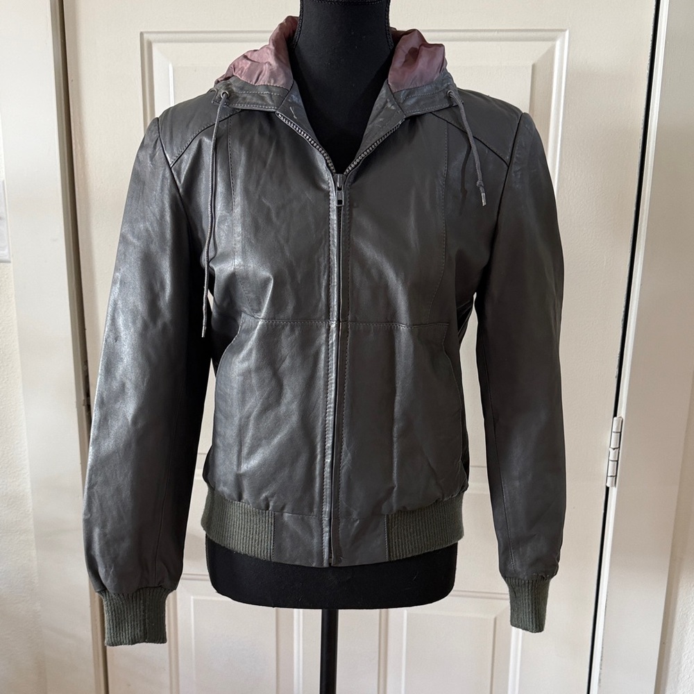 Vintage 1980s Bert Paley Women’s Gray Leather Bomber Jacket with Hood 7/8 Small